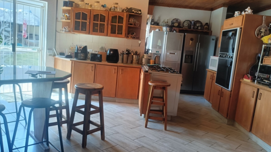 4 Bedroom Property for Sale in Wilkoppies North West